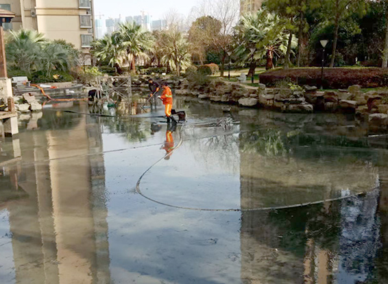 乃东景观池淤泥清理